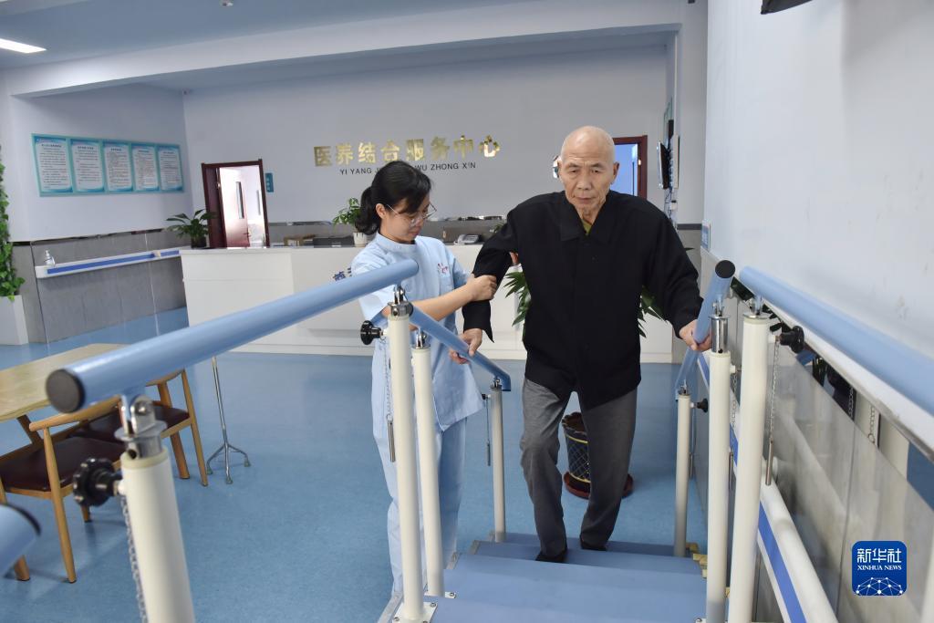 乐胜棋牌下载